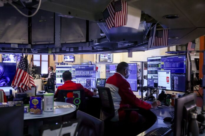 Stock Bulls See S&P 500 Rising Above 7,000 as Momentum Builds