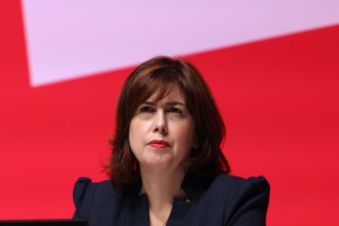 Powell Wins Labour Deputy Vote as UK Party Eyes Threat From Left