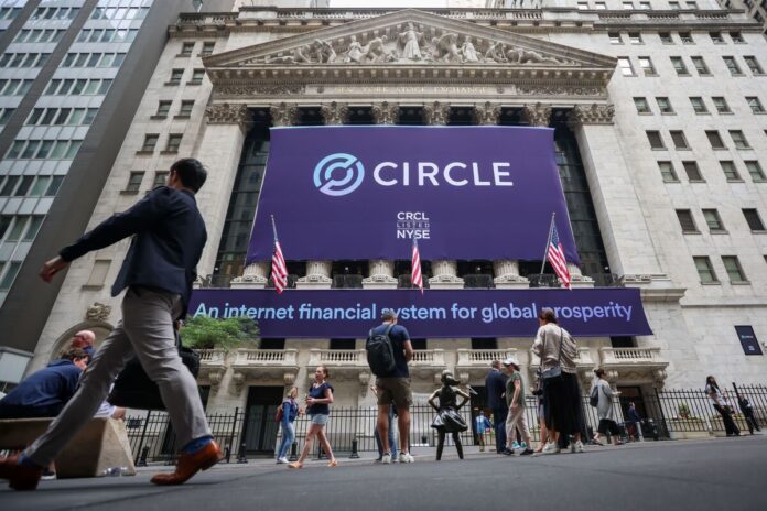 Canada Accelerates Work on Stablecoin Rules as US Speeds Ahead