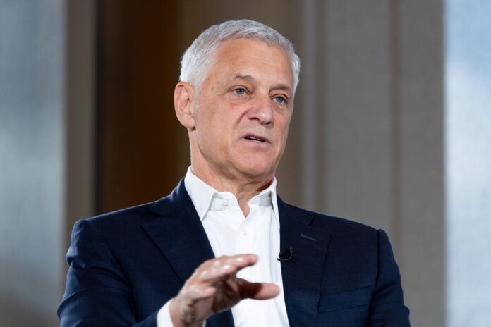 Standard Chartered CEO Sees No Signs of Stress In Portfolio